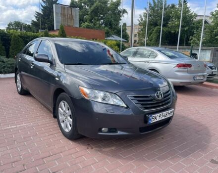 Сірий Тойота Камрі, об'ємом двигуна 3.5 л та пробігом 309 тис. км за 5700 $, фото 1 на Automoto.ua