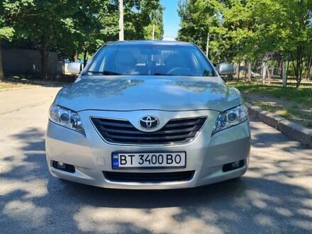 Серый Тойота Камри, объемом двигателя 2.36 л и пробегом 230 тыс. км за 7300 $, фото 1 на Automoto.ua