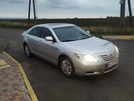 Сірий Тойота Камрі, об'ємом двигуна 2.4 л та пробігом 133 тис. км за 6000 $, фото 1 на Automoto.ua