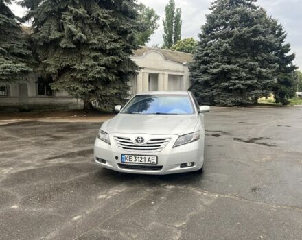 Серый Тойота Камри, объемом двигателя 2.4 л и пробегом 212 тыс. км за 8500 $, фото 1 на Automoto.ua