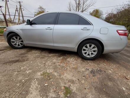 Серый Тойота Камри, объемом двигателя 3.5 л и пробегом 263 тыс. км за 7999 $, фото 1 на Automoto.ua