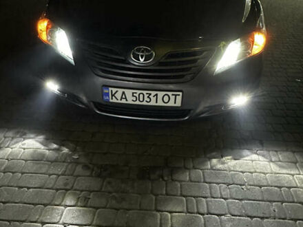 Серый Тойота Камри, объемом двигателя 2.4 л и пробегом 340 тыс. км за 6900 $, фото 1 на Automoto.ua