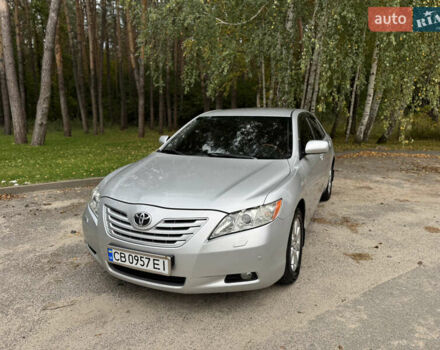 Серый Тойота Камри, объемом двигателя 3.5 л и пробегом 340 тыс. км за 8500 $, фото 1 на Automoto.ua