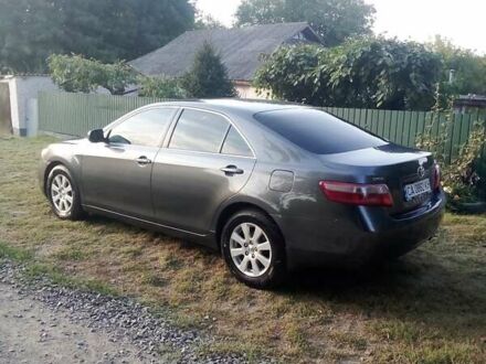 Тойота Камрі 2008 у Умани на Automoto.ua Сірий Тойота Камрі, об'ємом двигуна 2.4 л та пробігом 222 тис. км за 9200 $, фото 1 на Automoto.ua
