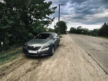 Тойота Камри 2008 в Львове на Automoto.ua Серый Тойота Камри, объемом двигателя 2.4 л и пробегом 300 тыс. км за 8000 $, фото 1 на Automoto.ua