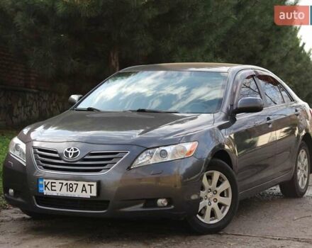 Серый Тойота Камри, объемом двигателя 2.36 л и пробегом 188 тыс. км за 10200 $, фото 1 на Automoto.ua