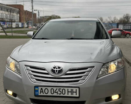 Серый Тойота Камри, объемом двигателя 2.36 л и пробегом 251 тыс. км за 7200 $, фото 1 на Automoto.ua