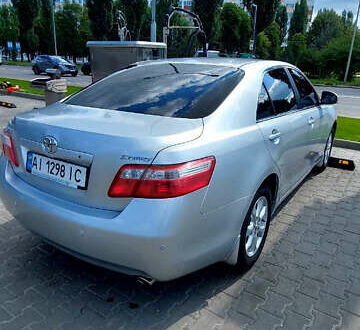 Серый Тойота Камри, объемом двигателя 2.36 л и пробегом 120 тыс. км за 10200 $, фото 1 на Automoto.ua