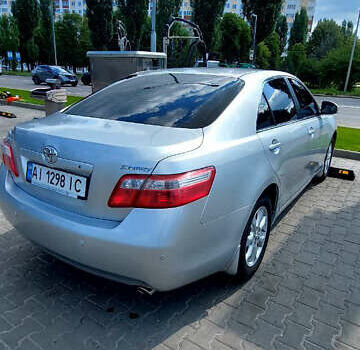 Серый Тойота Камри, объемом двигателя 2.36 л и пробегом 120 тыс. км за 10200 $, фото 1 на Automoto.ua