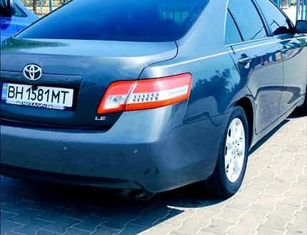 Тойота Камрі 2010 у Измаиле на Automoto.ua Сірий Тойота Камрі, об'ємом двигуна 2.5 л та пробігом 258 тис. км за 8400 $, фото 1 на Automoto.ua