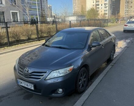Серый Тойота Камри, объемом двигателя 2.4 л и пробегом 270 тыс. км за 10000 $, фото 1 на Automoto.ua
