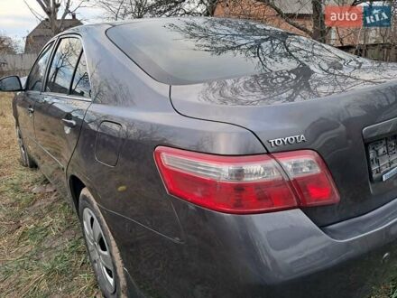 Серый Тойота Камри, объемом двигателя 2.4 л и пробегом 200 тыс. км за 4699 $, фото 1 на Automoto.ua