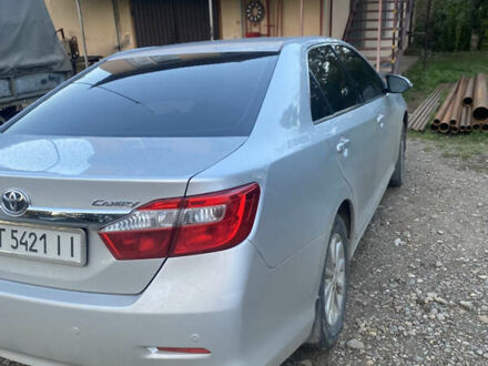 Серый Тойота Камри, объемом двигателя 2.49 л и пробегом 115 тыс. км за 12888 $, фото 1 на Automoto.ua