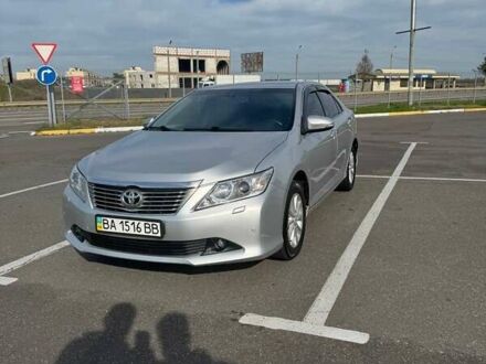 Тойота Камрі 2011 у Одесі на Automoto.ua Сірий Тойота Камрі, об'ємом двигуна 2.5 л та пробігом 250 тис. км за 12800 $, фото 1 на Automoto.ua