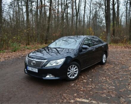 Серый Тойота Камри, объемом двигателя 2.5 л и пробегом 232 тыс. км за 12950 $, фото 1 на Automoto.ua