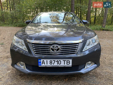 Сірий Тойота Камрі, об'ємом двигуна 2.49 л та пробігом 237 тис. км за 12300 $, фото 1 на Automoto.ua