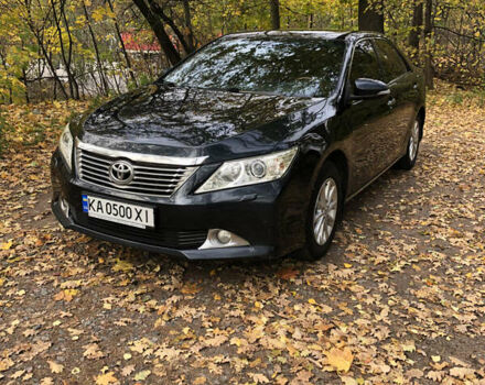 Серый Тойота Камри, объемом двигателя 2.49 л и пробегом 322 тыс. км за 13600 $, фото 1 на Automoto.ua