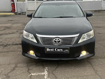 Сірий Тойота Камрі, об'ємом двигуна 2.5 л та пробігом 232 тис. км за 11900 $, фото 1 на Automoto.ua