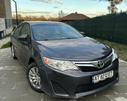 Серый Тойота Камри, объемом двигателя 2.5 л и пробегом 179 тыс. км за 10700 $, фото 1 на Automoto.ua