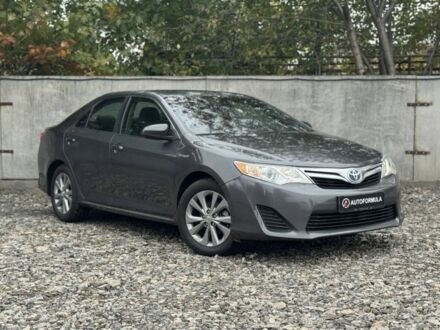 Серый Тойота Камри, объемом двигателя 2.5 л и пробегом 268 тыс. км за 10990 $, фото 1 на Automoto.ua