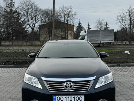 Сірий Тойота Камрі, об'ємом двигуна 2.5 л та пробігом 375 тис. км за 10500 $, фото 1 на Automoto.ua