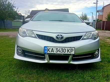 Тойота Камри 2012 в Виннице на Automoto.ua Серый Тойота Камри, объемом двигателя 2.5 л и пробегом 0 тыс. км за 11500 $, фото 1 на Automoto.ua