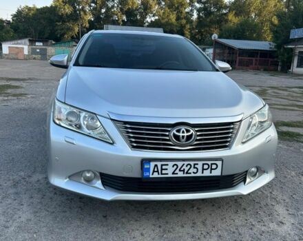 Серый Тойота Камри, объемом двигателя 2.5 л и пробегом 221 тыс. км за 12800 $, фото 1 на Automoto.ua