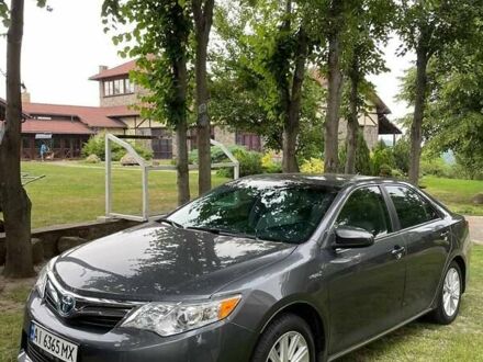 Серый Тойота Камри, объемом двигателя 2.49 л и пробегом 229 тыс. км за 12800 $, фото 1 на Automoto.ua