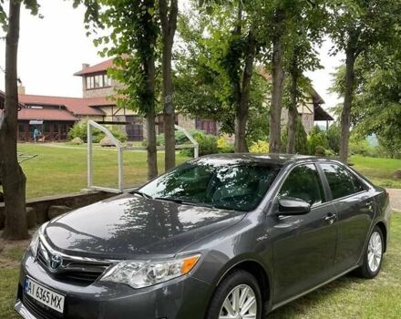 Серый Тойота Камри, объемом двигателя 2.49 л и пробегом 229 тыс. км за 12800 $, фото 1 на Automoto.ua