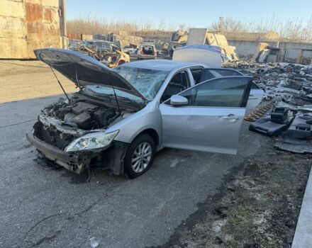 Серый Тойота Камри, объемом двигателя 0 л и пробегом 250 тыс. км за 3000 $, фото 1 на Automoto.ua