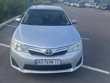 Сірий Тойота Камрі, об'ємом двигуна 2.49 л та пробігом 193 тис. км за 10000 $, фото 1 на Automoto.ua