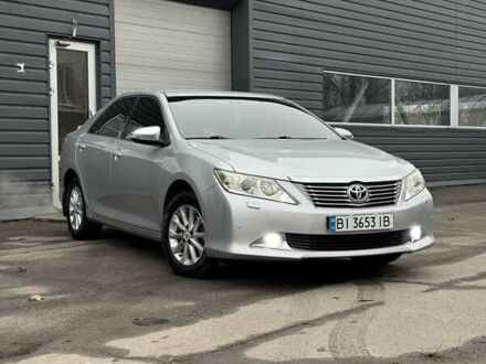 Серый Тойота Камри, объемом двигателя 2.49 л и пробегом 191 тыс. км за 13300 $, фото 1 на Automoto.ua