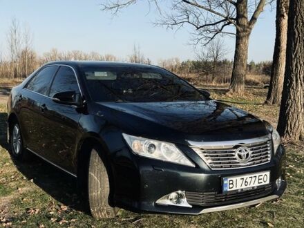 Тойота Камрі 2012 у Решетиловке на Automoto.ua Сірий Тойота Камрі, об'ємом двигуна 2.5 л та пробігом 280 тис. км за 13999 $, фото 1 на Automoto.ua