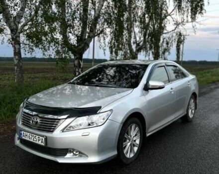 Сірий Тойота Камрі, об'ємом двигуна 2.5 л та пробігом 250 тис. км за 12800 $, фото 1 на Automoto.ua