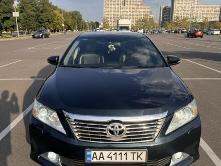 Тойота Камрі 2012 у Києві на Automoto.ua Сірий Тойота Камрі, об'ємом двигуна 2.5 л та пробігом 175 тис. км за 16500 $, фото 1 на Automoto.ua