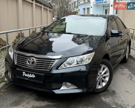 Серый Тойота Камри, объемом двигателя 2.49 л и пробегом 179 тыс. км за 11999 $, фото 1 на Automoto.ua