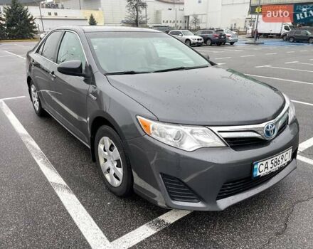 Серый Тойота Камри, объемом двигателя 2.49 л и пробегом 194 тыс. км за 11000 $, фото 1 на Automoto.ua