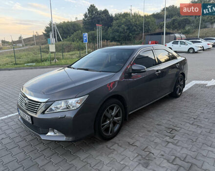 Сірий Тойота Камрі, об'ємом двигуна 2.49 л та пробігом 168 тис. км за 14500 $, фото 1 на Automoto.ua