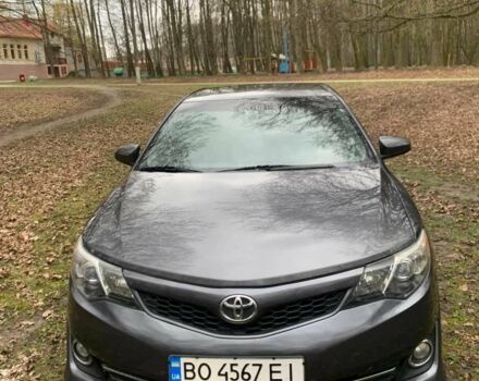 Серый Тойота Камри, объемом двигателя 2.5 л и пробегом 290 тыс. км за 11000 $, фото 1 на Automoto.ua