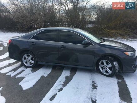 Тойота Камрі 2012 у Волочиске на Automoto.ua Сірий Тойота Камрі, об'ємом двигуна 2.5 л та пробігом 229 тис. км за 10500 $, фото 1 на Automoto.ua