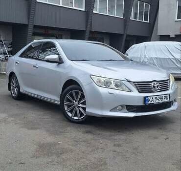 Серый Тойота Камри, объемом двигателя 2.49 л и пробегом 183 тыс. км за 14000 $, фото 1 на Automoto.ua