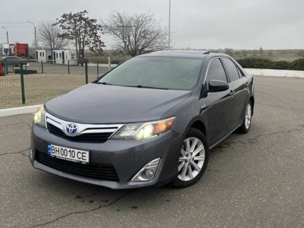 Серый Тойота Камри, объемом двигателя 2.5 л и пробегом 188 тыс. км за 12700 $, фото 1 на Automoto.ua