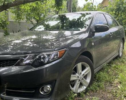 Сірий Тойота Камрі, об'ємом двигуна 2.49 л та пробігом 290 тис. км за 9500 $, фото 1 на Automoto.ua