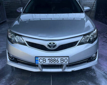 Сірий Тойота Камрі, об'ємом двигуна 2.49 л та пробігом 225 тис. км за 11400 $, фото 1 на Automoto.ua