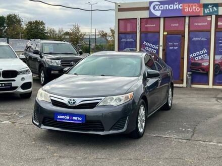 Сірий Тойота Камрі, об'ємом двигуна 2.49 л та пробігом 273 тис. км за 12300 $, фото 1 на Automoto.ua