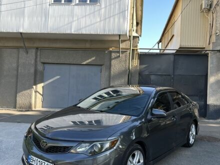 Тойота Камрі 2013 у Одесі на Automoto.ua Сірий Тойота Камрі, об'ємом двигуна 2.5 л та пробігом 140 тис. км за 10700 $, фото 1 на Automoto.ua