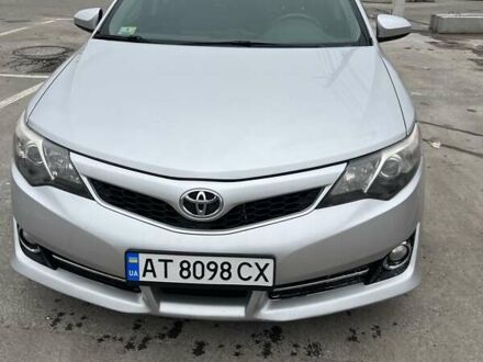 Серый Тойота Камри, объемом двигателя 2.5 л и пробегом 297 тыс. км за 10300 $, фото 1 на Automoto.ua