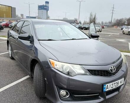 Сірий Тойота Камрі, об'ємом двигуна 2.49 л та пробігом 230 тис. км за 11000 $, фото 1 на Automoto.ua