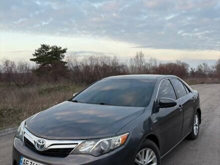 Серый Тойота Камри, объемом двигателя 2.49 л и пробегом 144 тыс. км за 14000 $, фото 1 на Automoto.ua