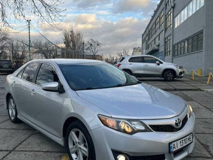 Серый Тойота Камри, объемом двигателя 2.49 л и пробегом 193 тыс. км за 11000 $, фото 1 на Automoto.ua